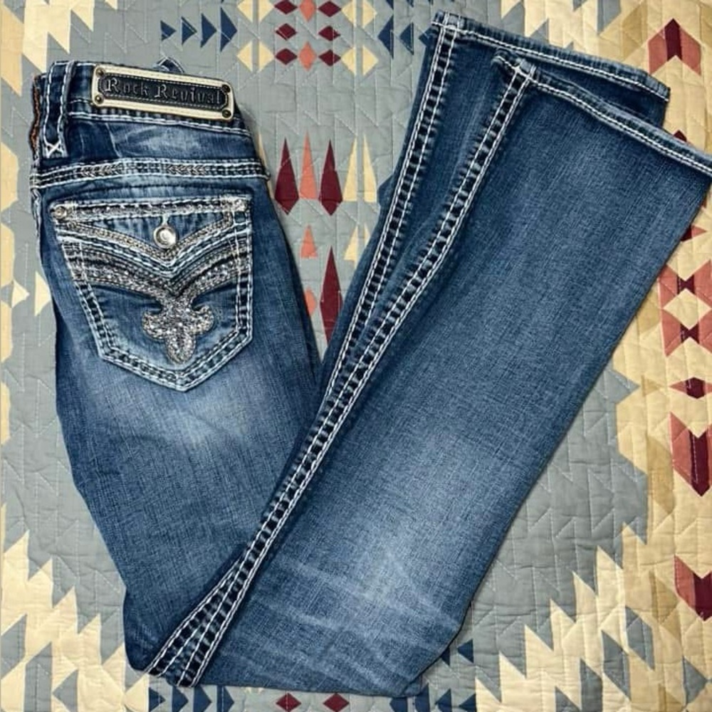 Rock Revival 
Style: Dary Boot cut 
Size : 25 
$35
